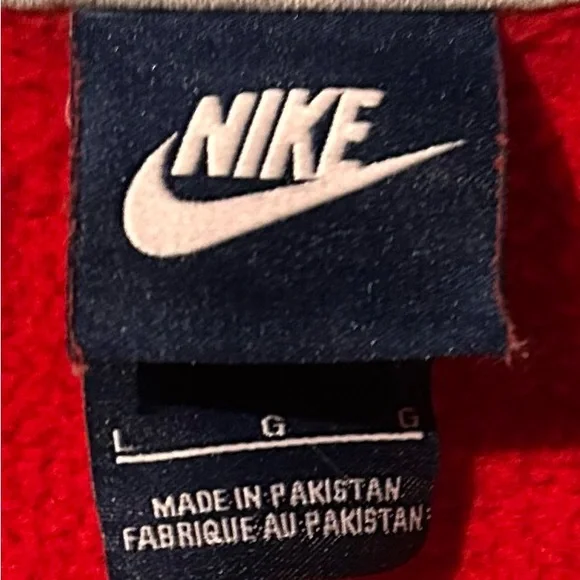 Men's Nike size large red zip up hoodie - Picture 5 of 5